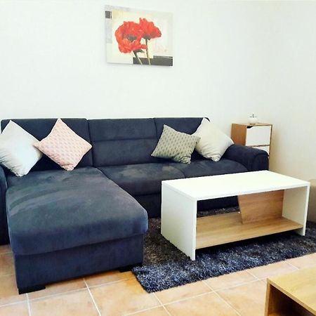 Apartment Nena Near The City Center With Free Parking Pula Dış mekan fotoğraf